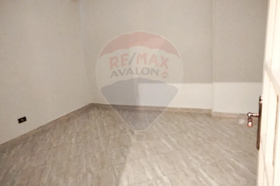 Apartment for rent 125 m Louran ( Steps from Abo Qeer )