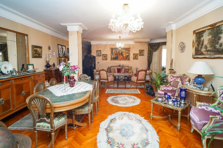 Apartment for sale 220 m Louran ( Sharawy St )