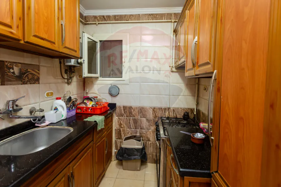 Apartment for sale 130 m Jnaklis (Steps From Abu Qer St.)