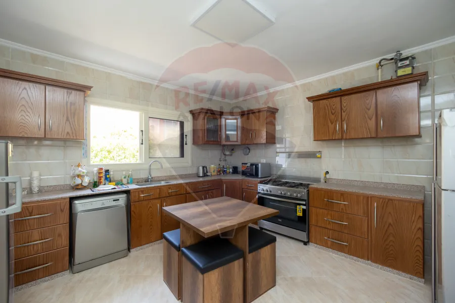 Twin house villa for sale, 420 m, King Mariout (Alex West - Antoniadis area)