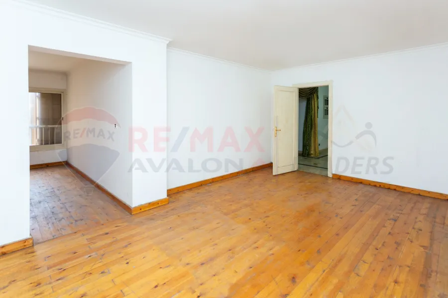 Apartment for sale 192 m Louran (on the sea)