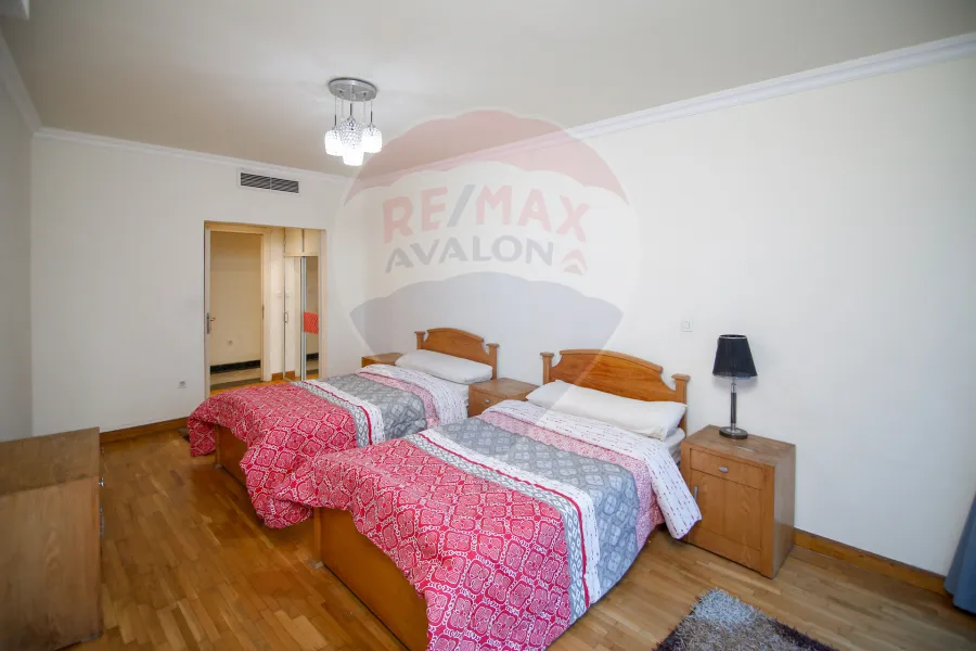 شقة للبيع  267 م سان استيفانو (الفور سيزون )