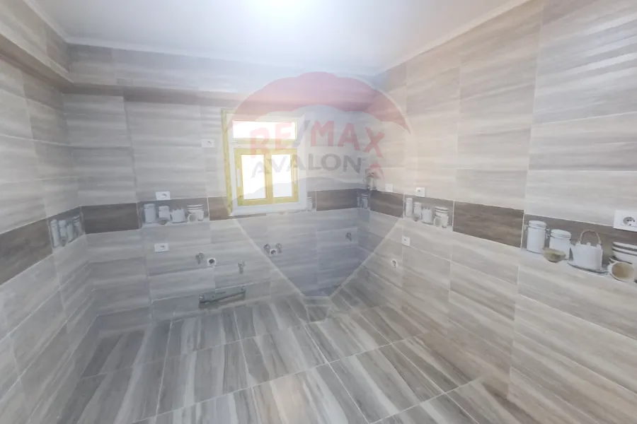 شقة للإيجار 173 م سموحة (جراند فيو)