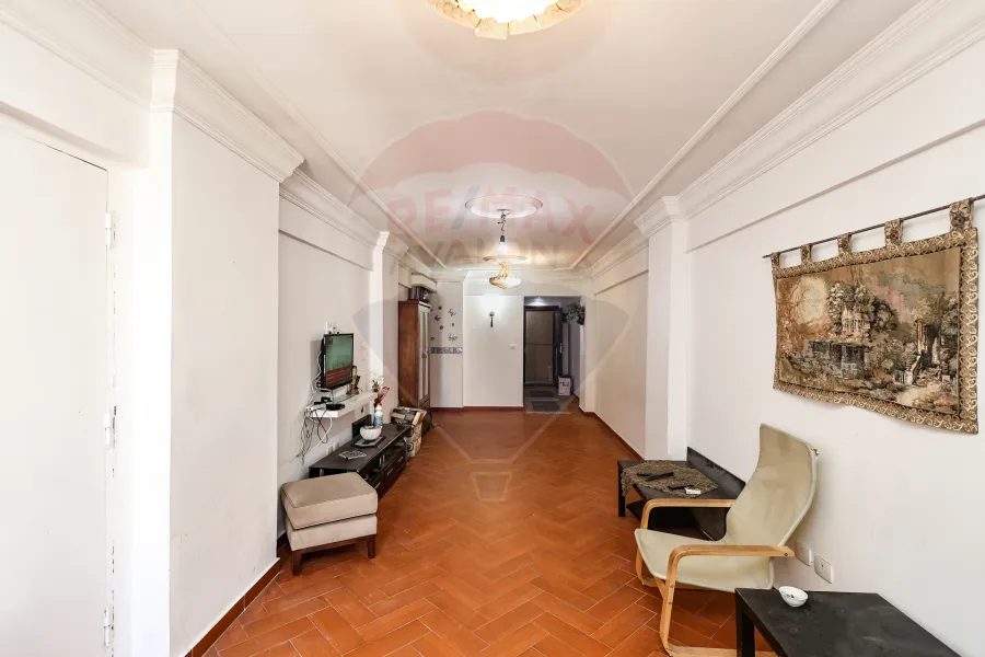 شقة للبيع 143 م سموحة (ش المقاولون العرب)