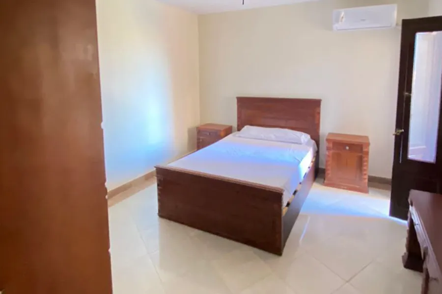 شاليه أرضي بجاردن للبيع (لازوردي باي) 140 م