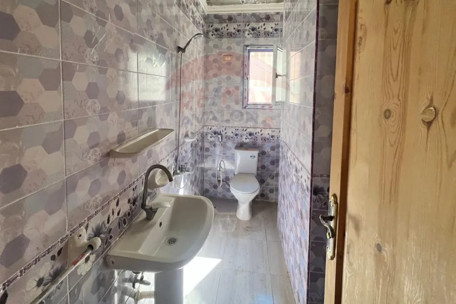 شقة للبيع 150 م المندرة (امام جامعه الدراسات الاسلاميه)