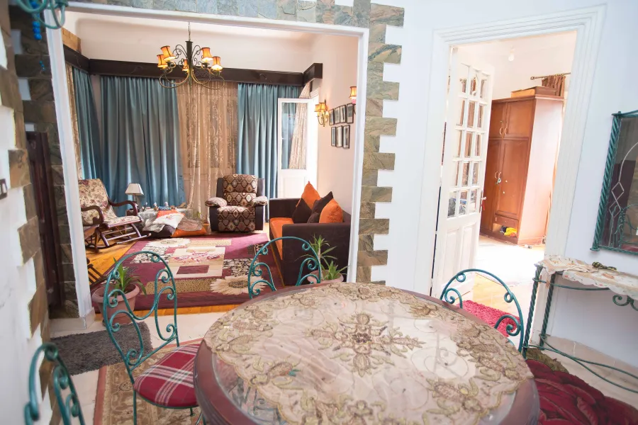 شقة للبيع 150جليم (خطوات من البحر)