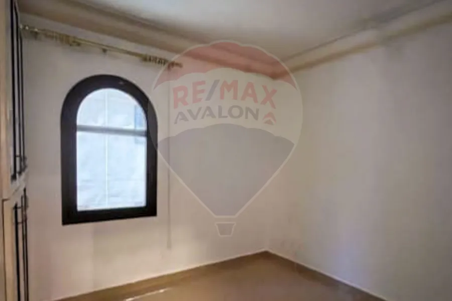 Villa for sale 330 m Masr Al-Gedida (Al-Sheratoon)