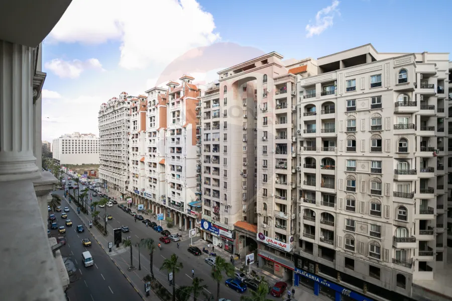 شقة للبيع 205 م سموحه (ش فوزي معاذ الرئيسي)