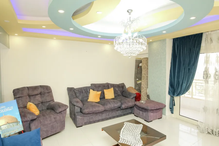 Apartment For Sale 220m El-Montaza (Malk Hafney St. - Infront Of Elmontaza Gardens)