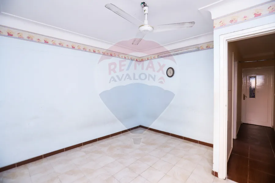 شقة للبيع 170 م السيوف ( متفرع من الترام )