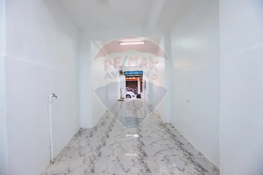 محل تجارى للبيع 70 م سيدي بشر ( ش محمود مقلد متفرع من ش خليل حماده  )