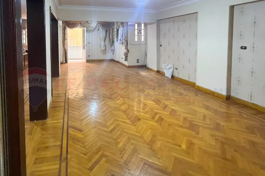 Apartment for sale 285 m Gianaclis (Mohamed Pasha Mohsen St.)