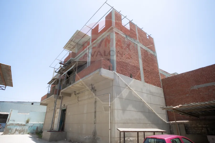 ثلاجه صناعي للبيع 2,000 م ( كفر الدوار )