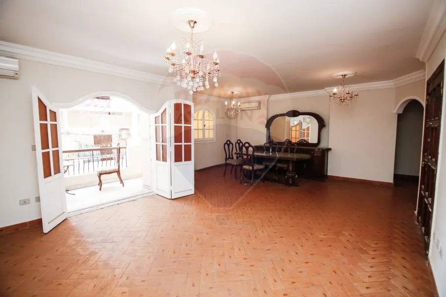 شقة للبيع 160 م سبورتنج (ش أحمد علام)