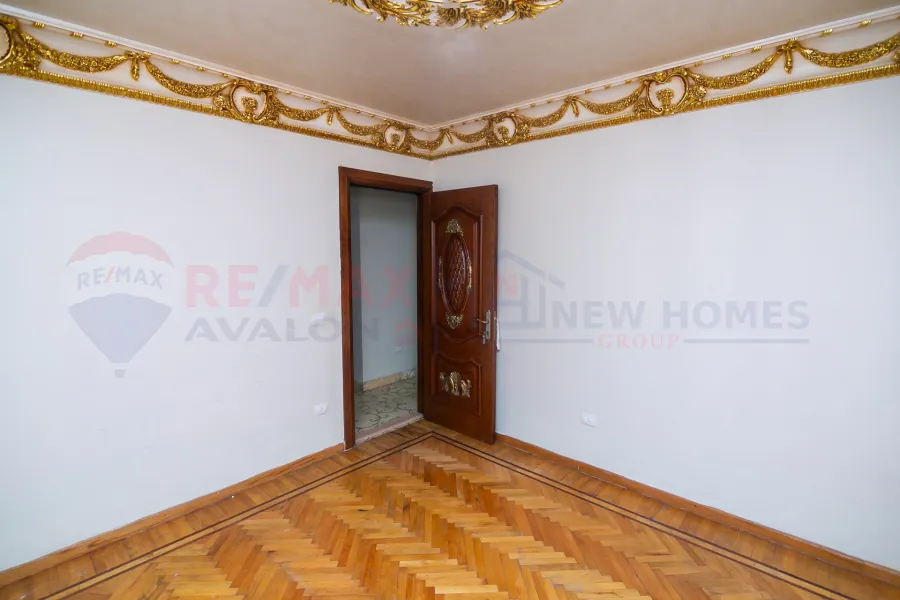 Apartment for sale 185 m Saba Basha (building on the sea - brand building)