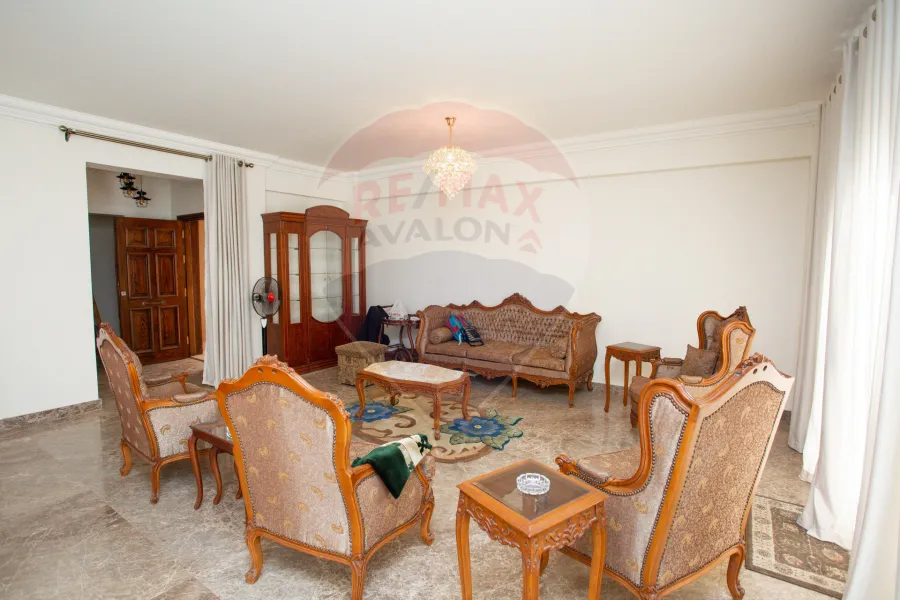 Twin house for rent 270 m King Mariot ( Jewar )