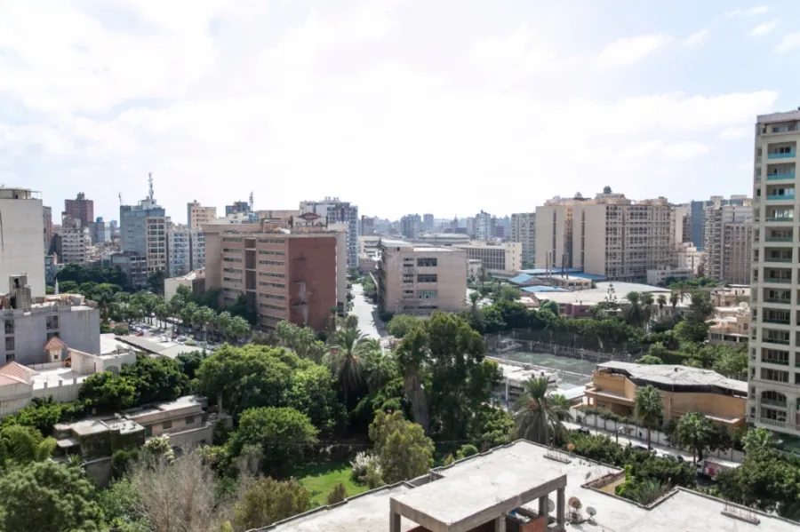 شقة للبيع 289م سموحة - ش الصفا - خطوات من ش أدمون فريمون