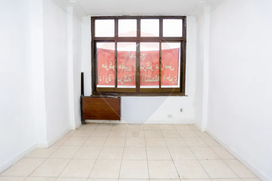 مقر ادارى للبيع 180م  لوران ( ش الاقبال الرئيسي)