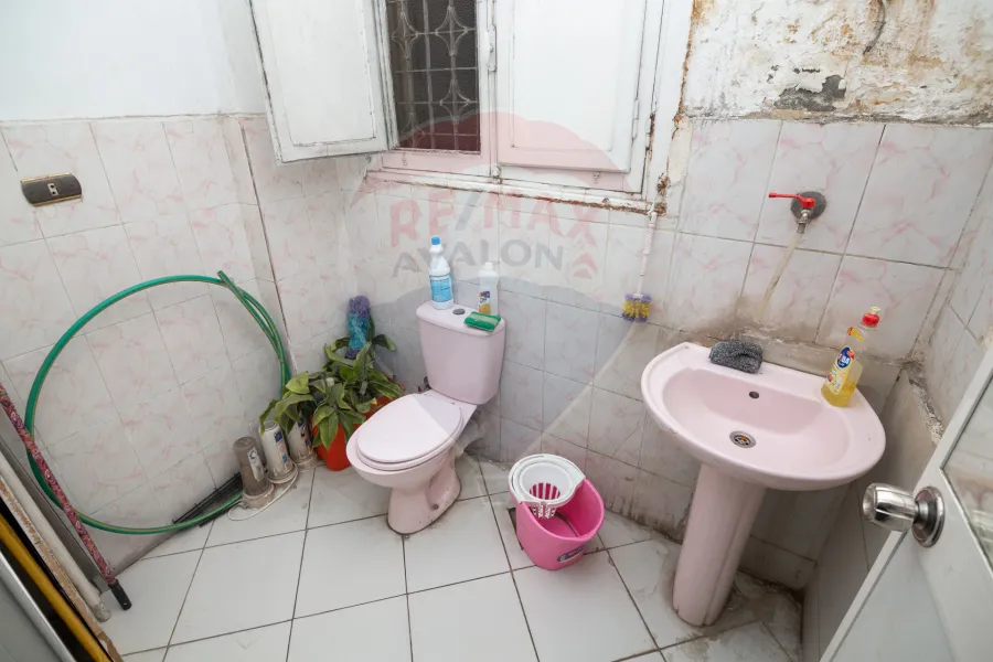 Shop for rent 70 m Smouha (Fawzy Moaz Main Street)