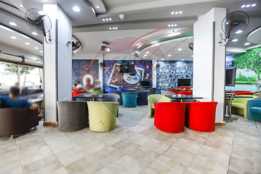 محل للبيع 200 م السيوف (مول تجاري - شارع اديب معقد)