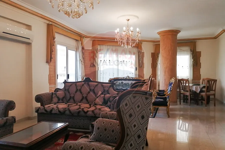 Apartment For Sale 120 m El Mandara ( Next To El Montaza Gardens.)