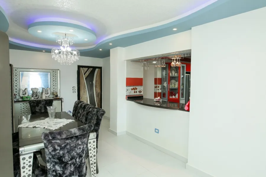 Apartment For Sale 220m El-Montaza (Malk Hafney St. - Infront Of Elmontaza Gardens)