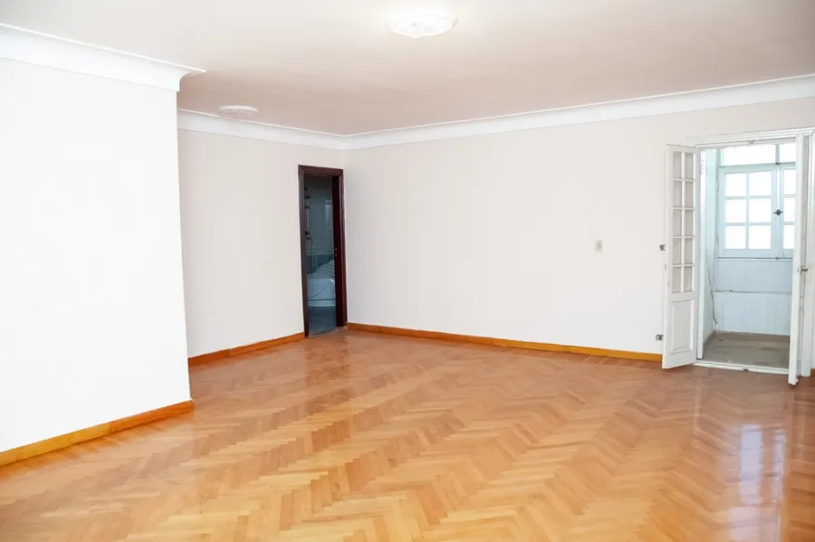 Apartment For Sale 330m Roushdy ( Soryia St.)