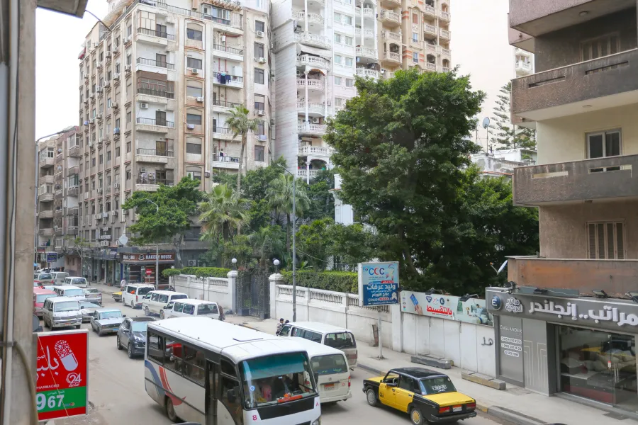 شقة للبيع 200 م جناكليس (ش ابو قير)