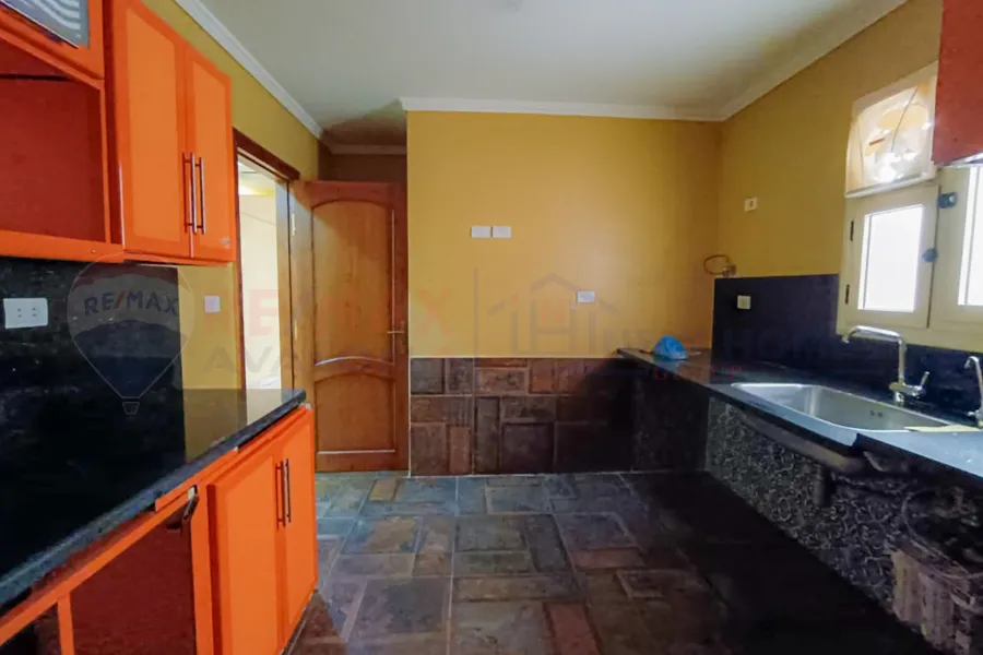 Apartment for sale 210 m Kafr Abdo (Al-Ismailia St.)