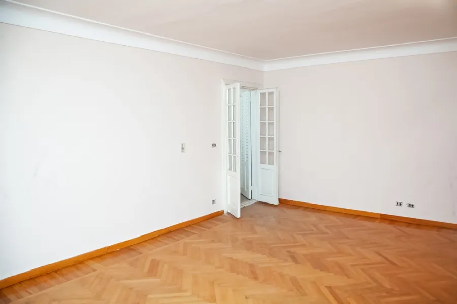 Apartment For Sale 330m Roushdy ( Soryia St.)