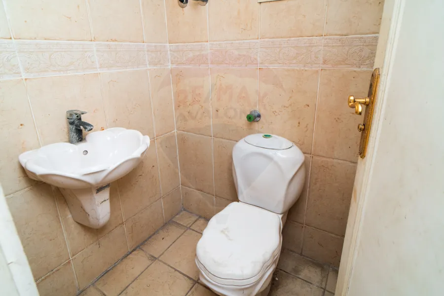 office for rent 70 m Sidi Bishr (Sidi Bishr Mosque St)