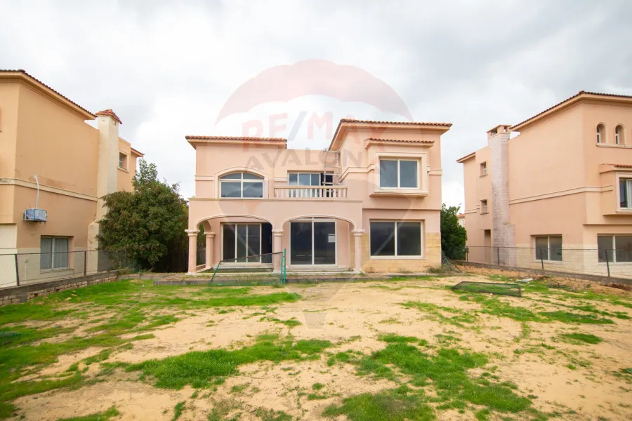 فيلا للبيع 750 م كينج مريوط (كومباوند اليكس ويست)