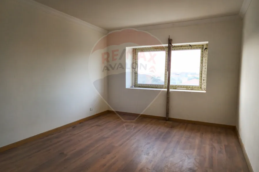 Standalone villa for rent 1250 m King Mariout