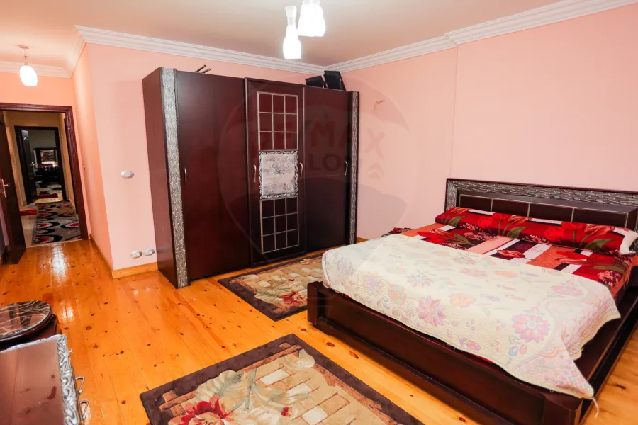 Furnished apartment for rent 230 m Gleem ( branched from the sea-steps from the tram)