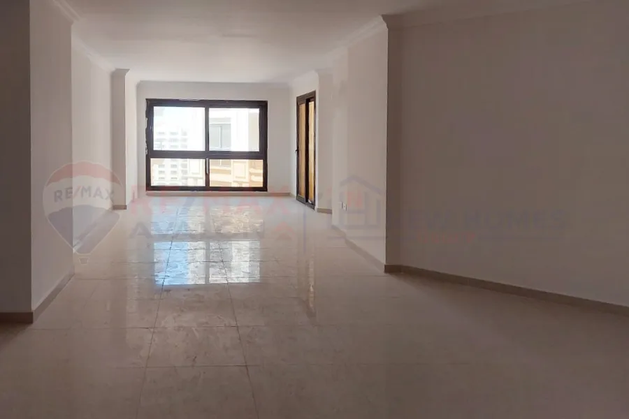 شقة للايجار 166 م سموحة (فالوري انطونيادس)