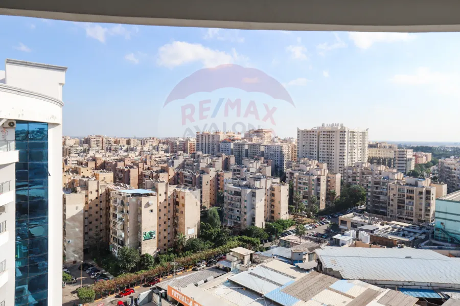 شقه للايجار 220 م سموحة (أبراج الجيش أمام نادي الجياد)