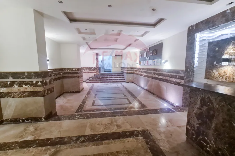 شقة إداري  للايجار 53 م لوران (ش شعراوي)