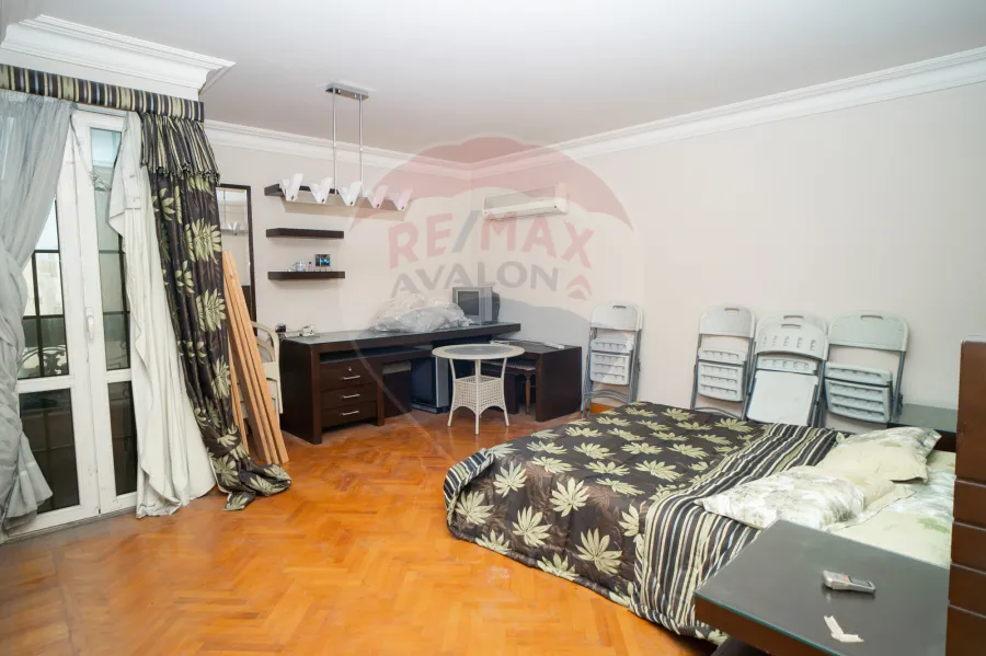 شقة للبيع 636م سموحة (ش البرت الاول - عمارات البارون)