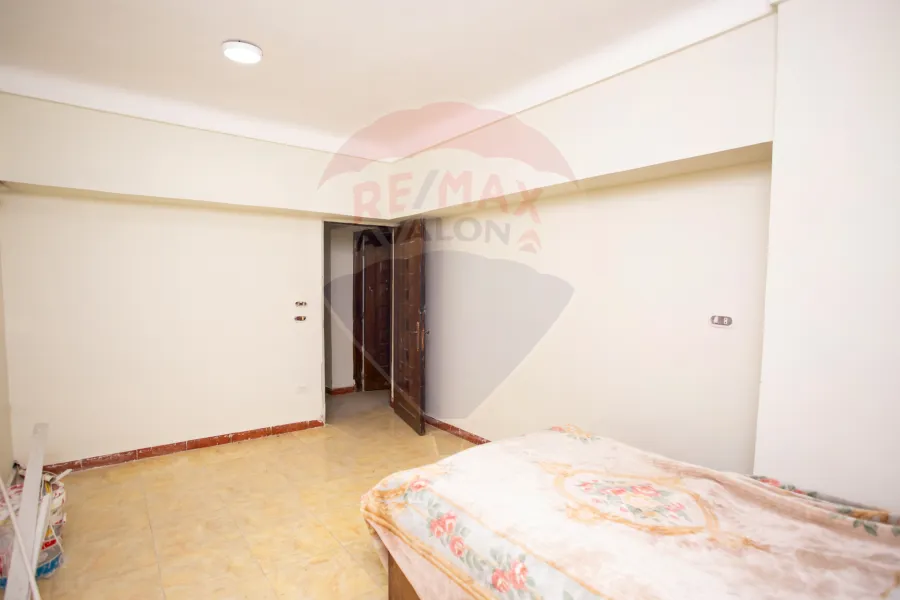 Administrative apartment for rent 300 m Roushdy (Abu Qir St.)