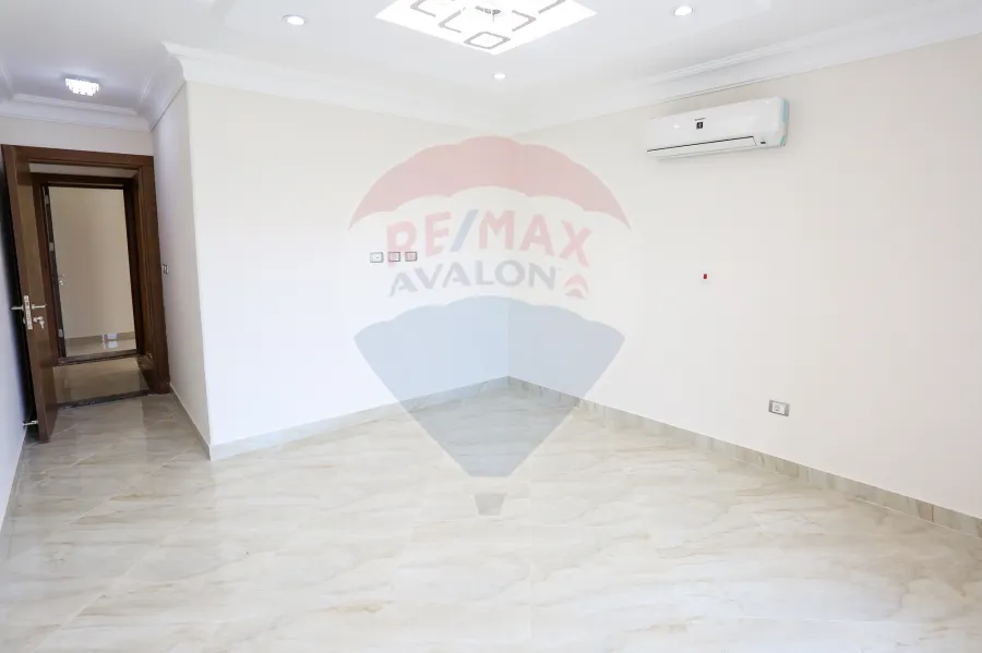 شقة للبيع 526 م سموحة (كومباوند أنطونيادس)