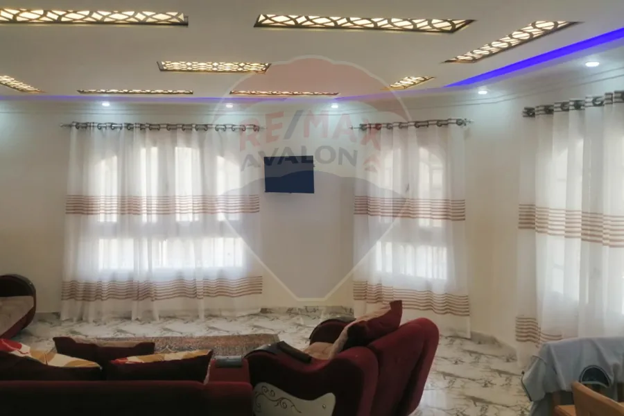 شقة بيع 160 م العجمي (ش النخيل)