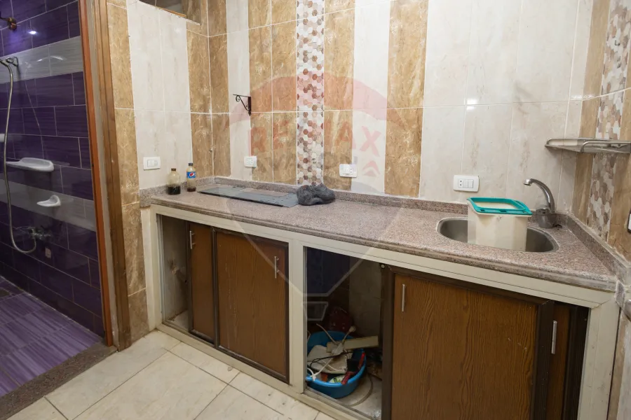 Adminstrative Apartment for sale 150 m Camp Shezar (Port Said St)