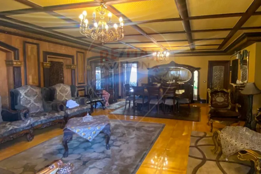 شقة للبيع 200 م الإبراهيمية (شارع ابو قير)