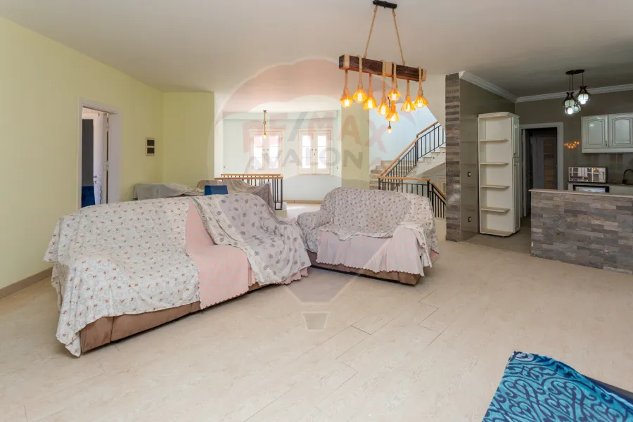 فيلا ستاند الون للبيع 855 م كينج مريوط (برج العرب)