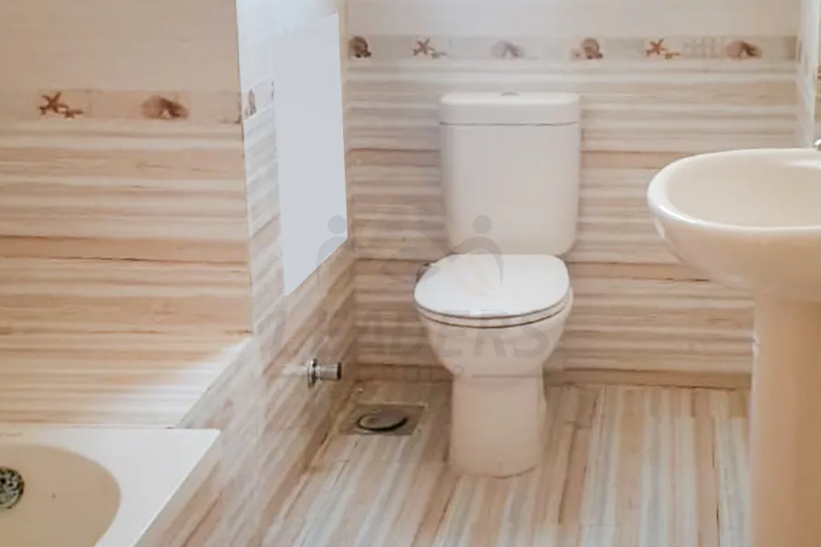 شاليه بـرووف للبيع (كورال هيلز) 170 م