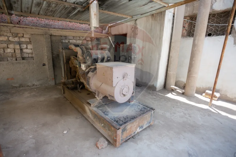 ثلاجه صناعي للبيع 2,000 م ( كفر الدوار )