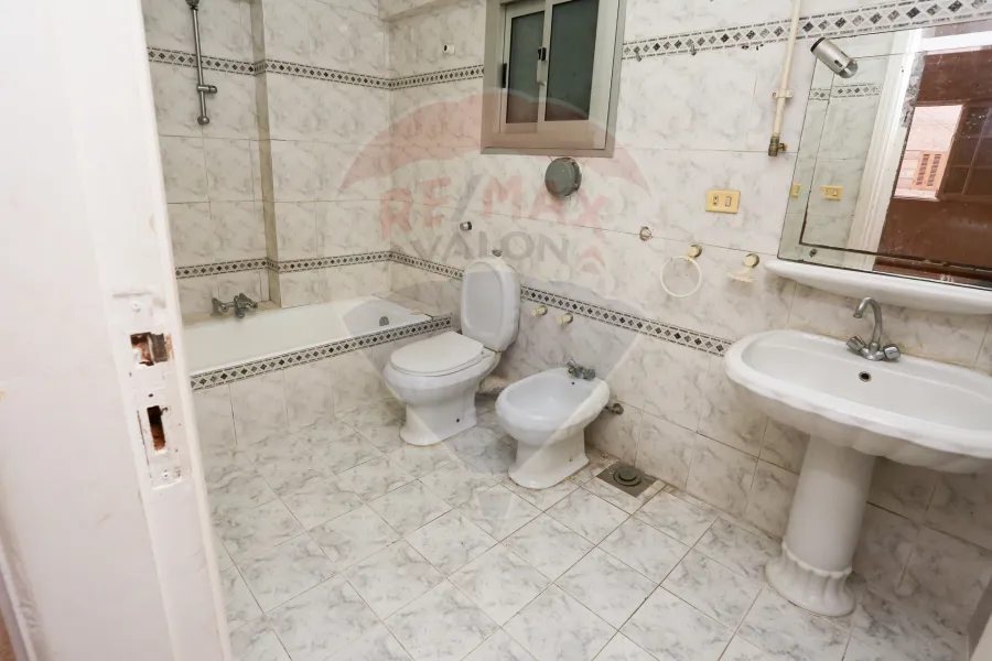 Apartment for sale 135 m Miami (Mahmoud Selim St.)