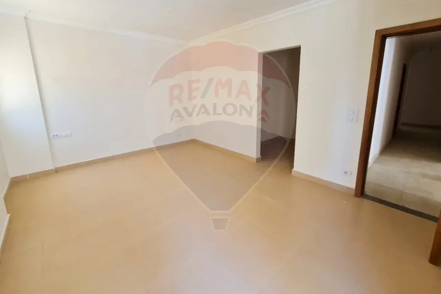 شقة للبيع 198م (صواري - السعودية المصرية)