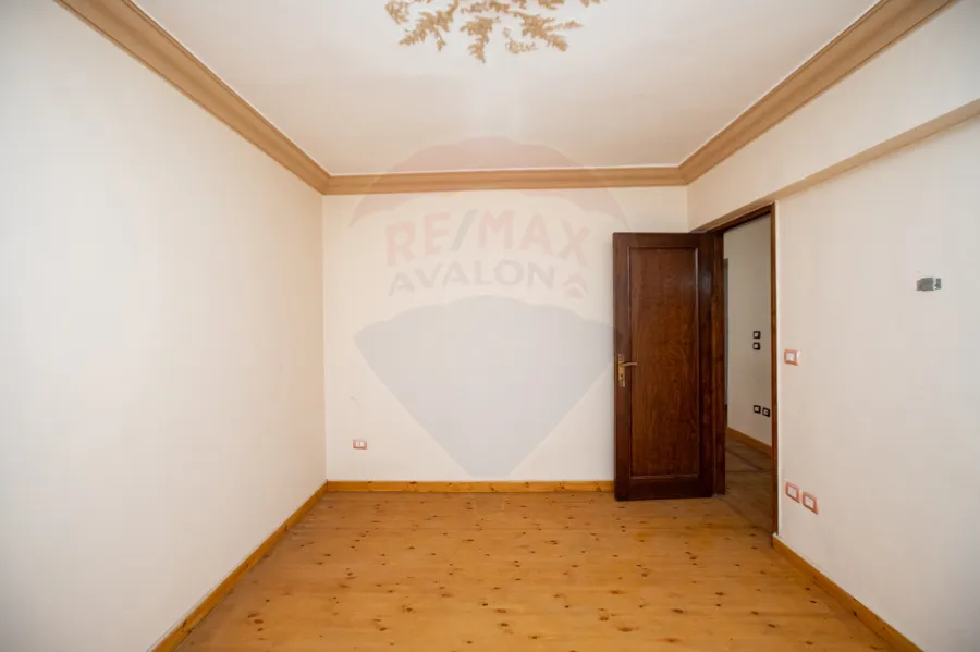 شقه للبيع 117م زيزينيا (خطوات من شارع أبوقير)